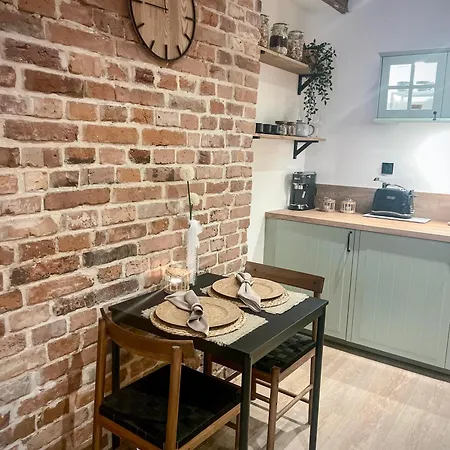 Kazimierz Historic Heart Accessible Apartment *